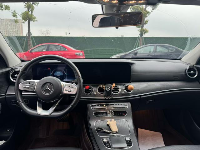 Mercedes-Benz E-Class 2019 thumb 5