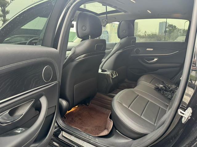 Mercedes-Benz E-Class 2019 thumb 7