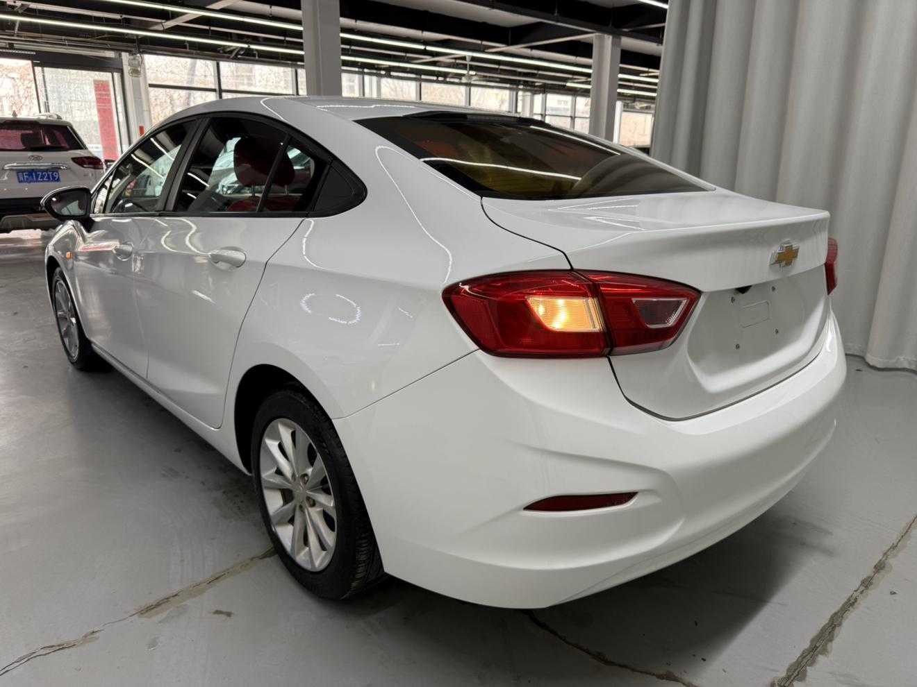 Chevrolet Cruze 2018 thumb 11