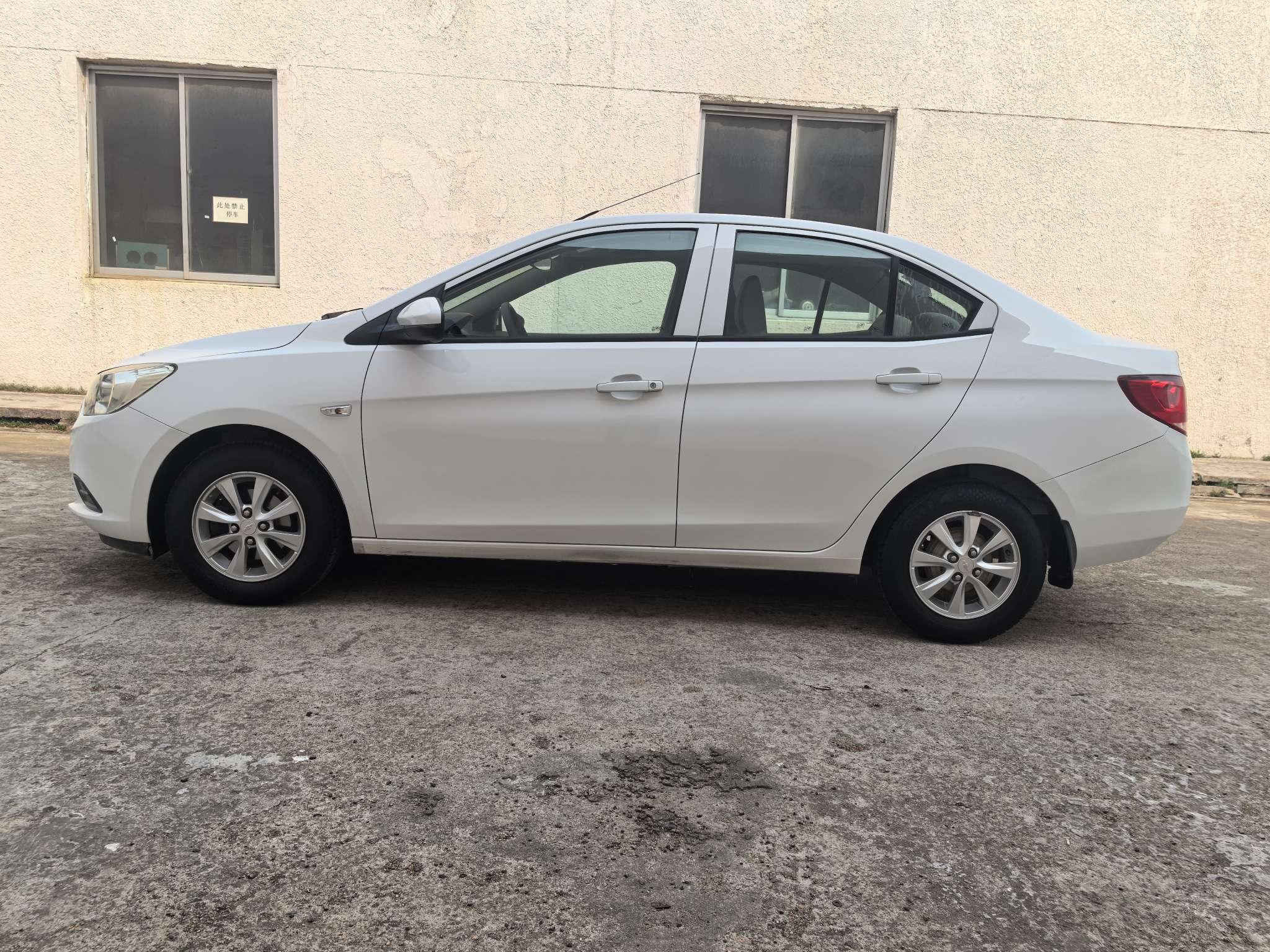 Chevrolet Sail 2016 thumb 2