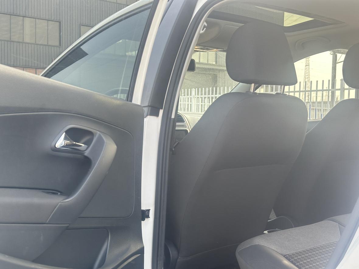 Volkswagen Polo 2016 thumb 5