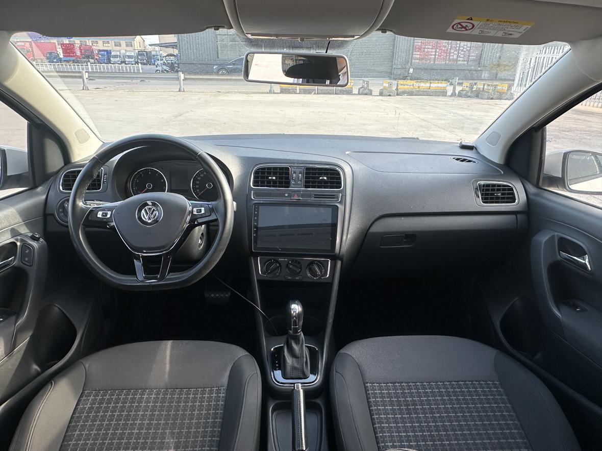 Volkswagen Polo 2016 thumb 6