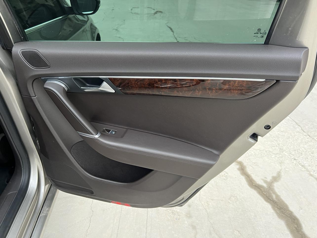 Volkswagen Magotan 2015 thumb 8