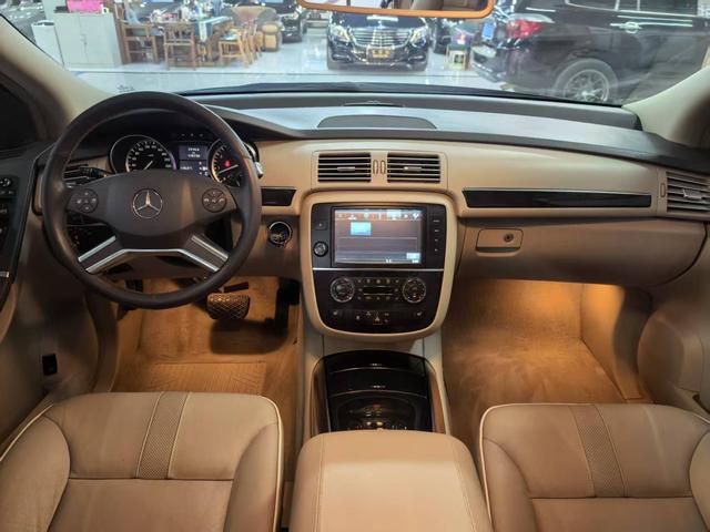 Mercedes-Benz R-Class 2017 thumb 8