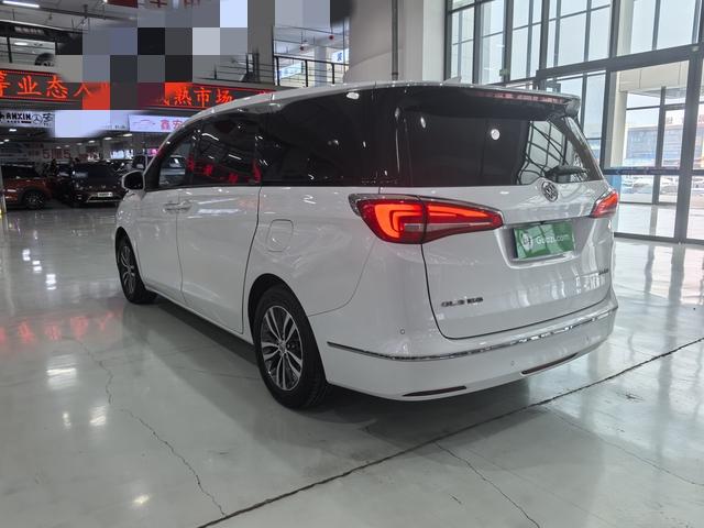 Buick GL8 2017 thumb 2
