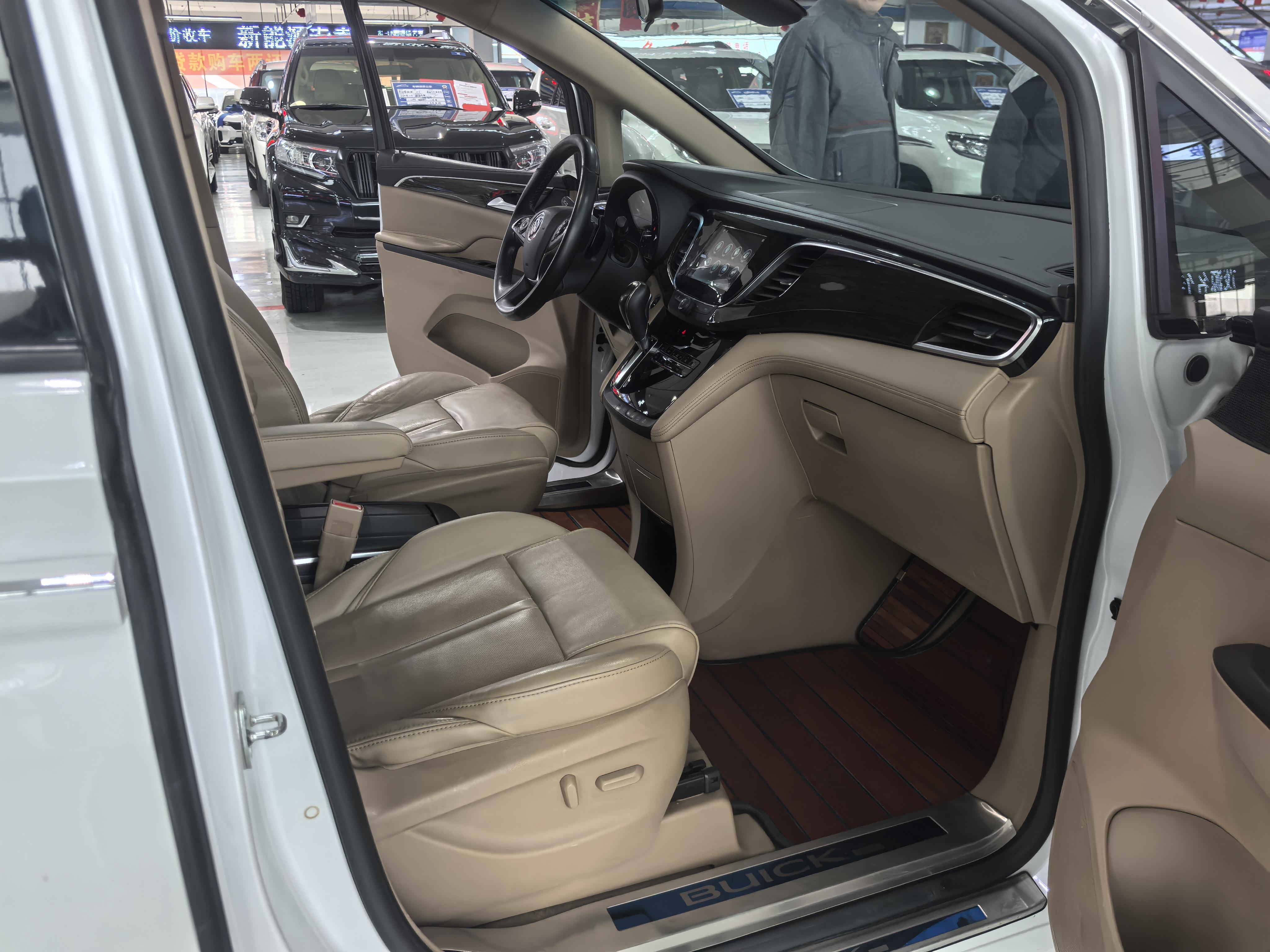 Buick GL8 2017 thumb 5
