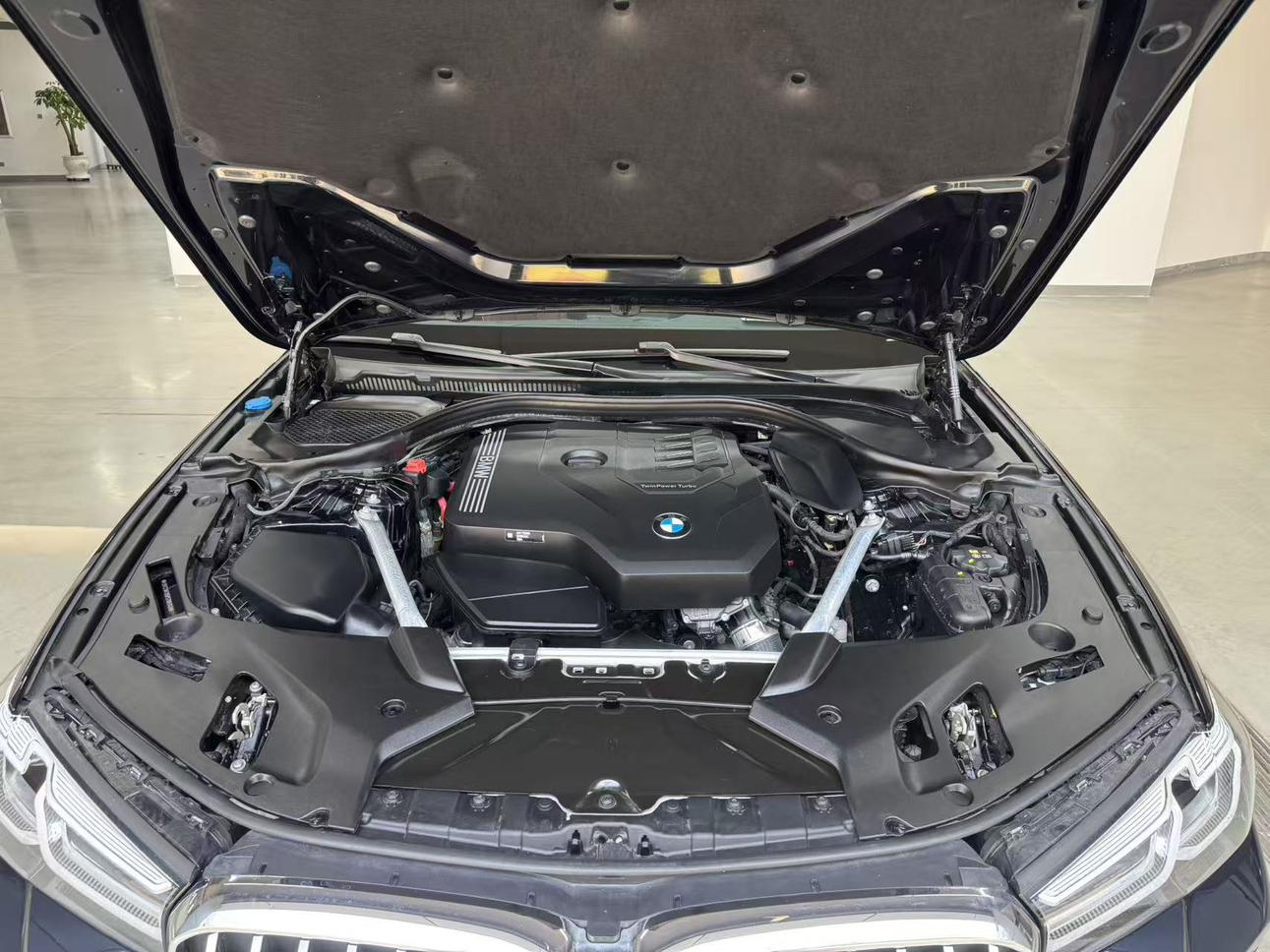 BMW 5 серии 2022 thumb 6