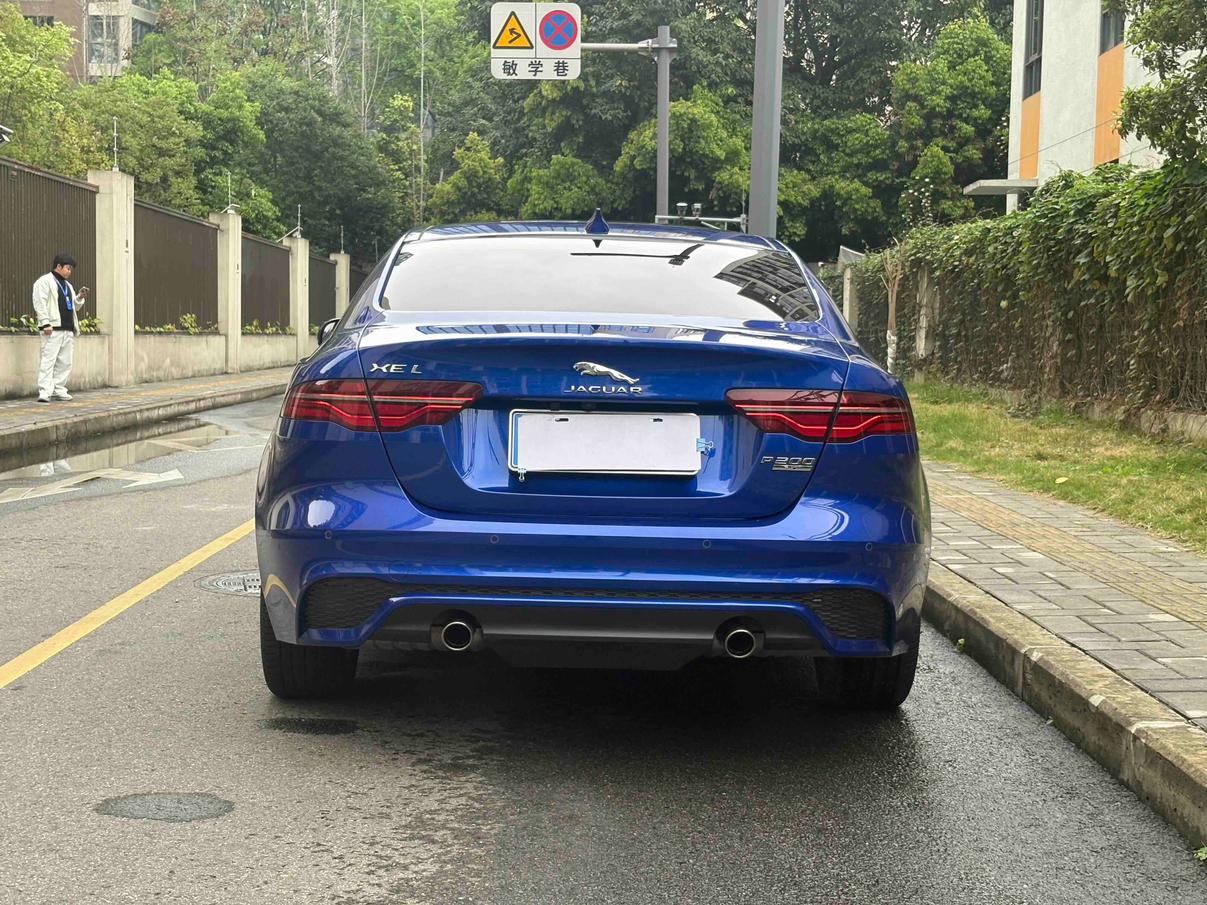 Jaguar XE 2020 thumb 4