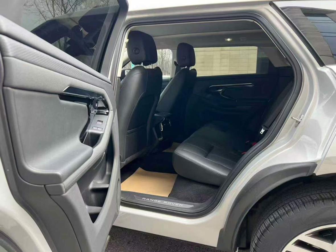 Land Rover Evoque 2021 thumb 6