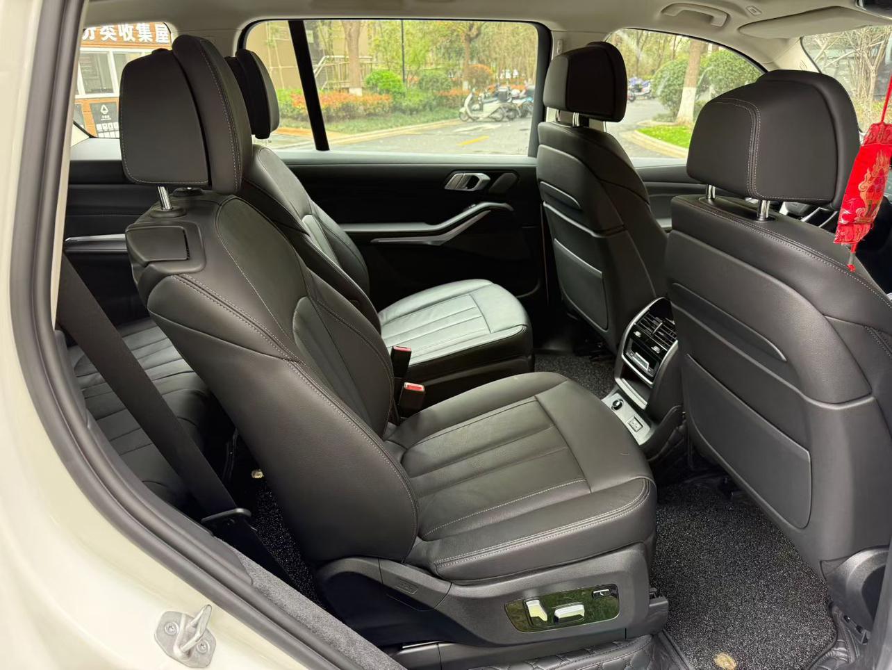 BMW X7 2022 thumb 6