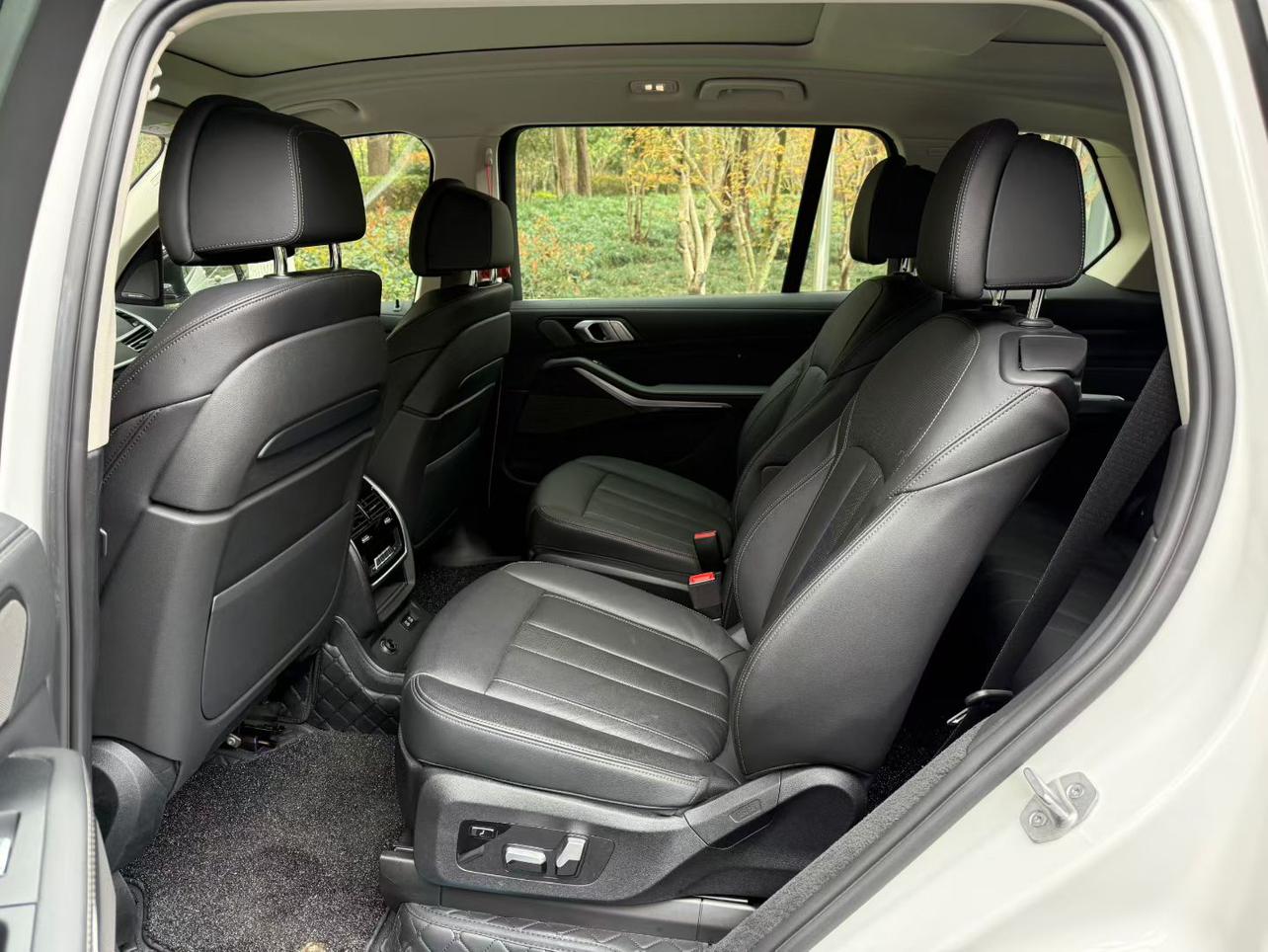 BMW X7 2022 thumb 7