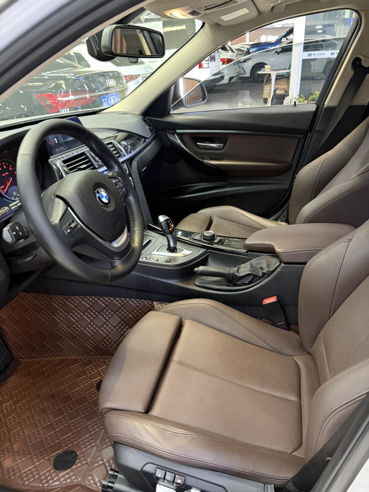 BMW 3 серии 2018 thumb 11
