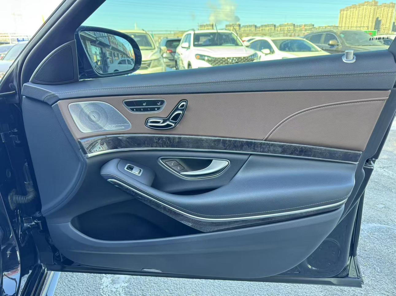 Mercedes-Benz S-Class 2018 thumb 7