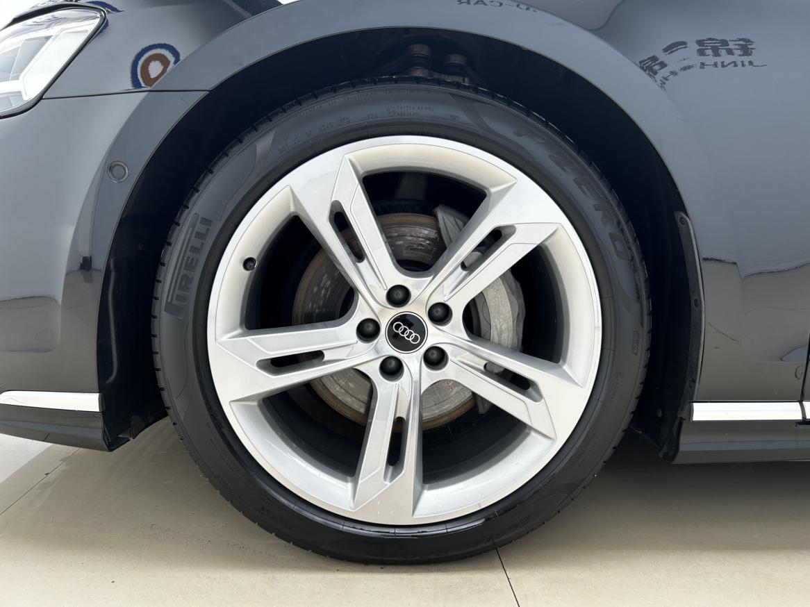 Audi A8 2023 thumb 5