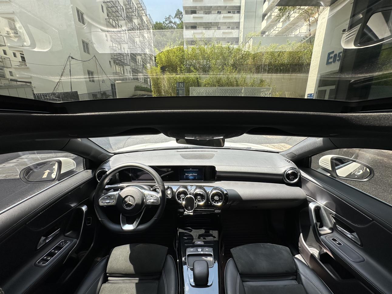 Mercedes-Benz A-Class 2019 thumb 10