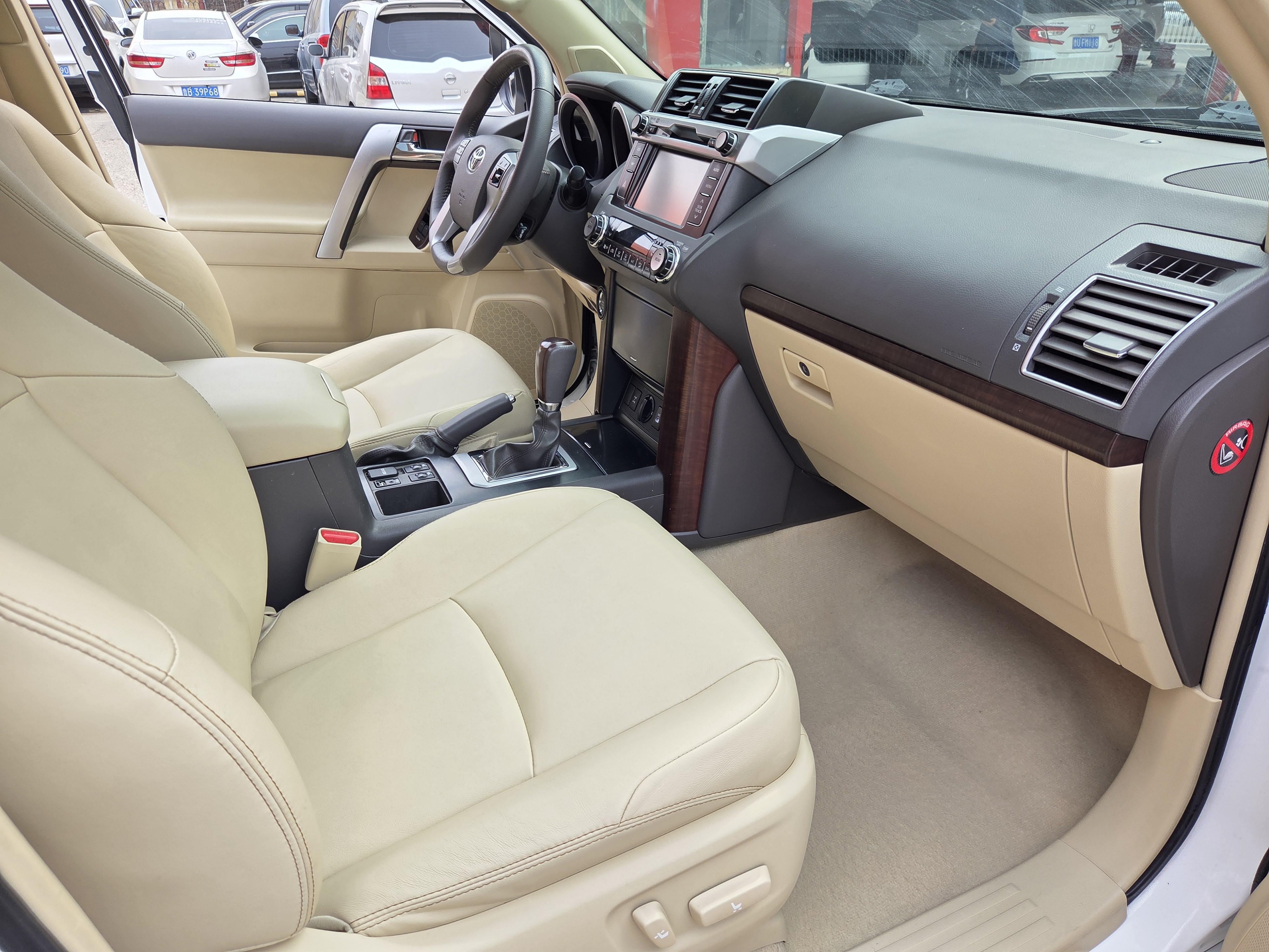 Toyota Land Cruiser Prado 2014 thumb 4