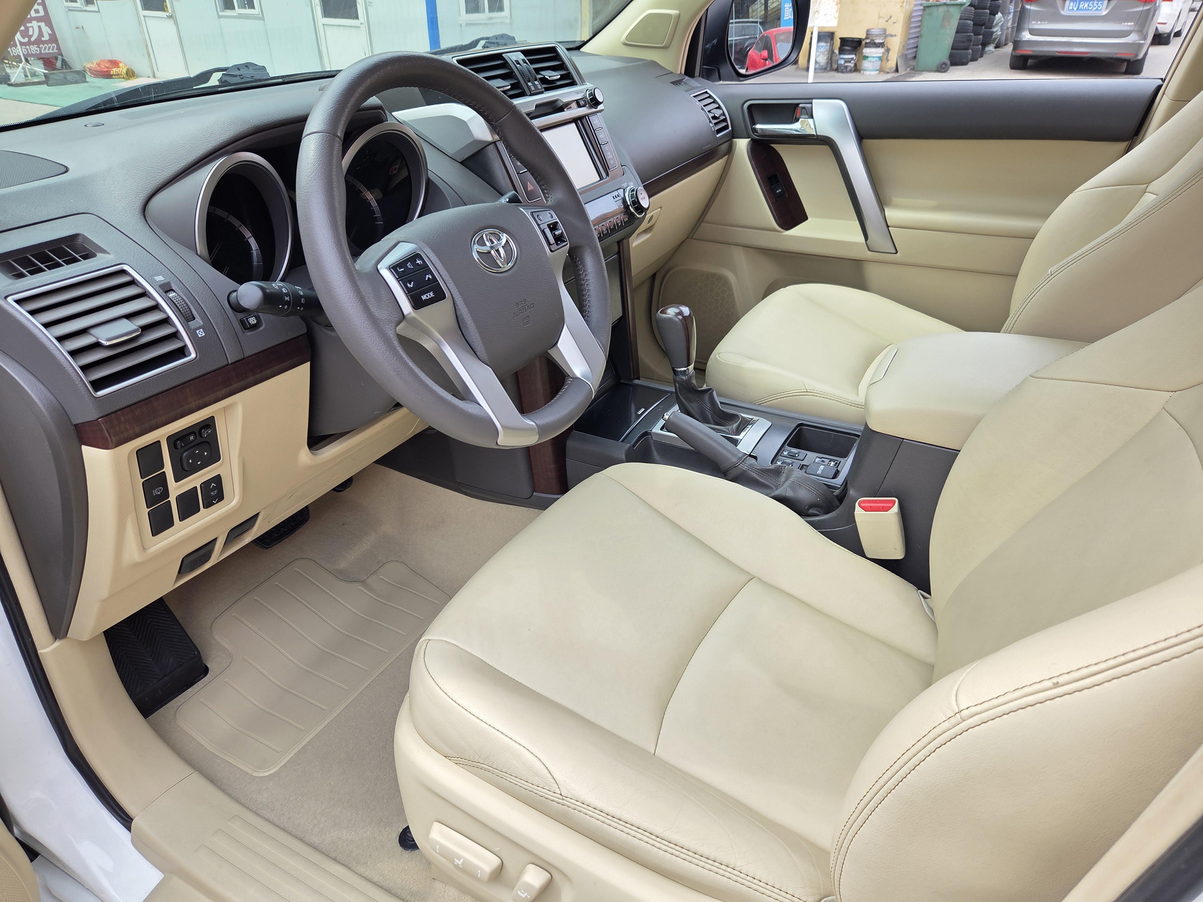 Toyota Land Cruiser Prado 2014 thumb 9