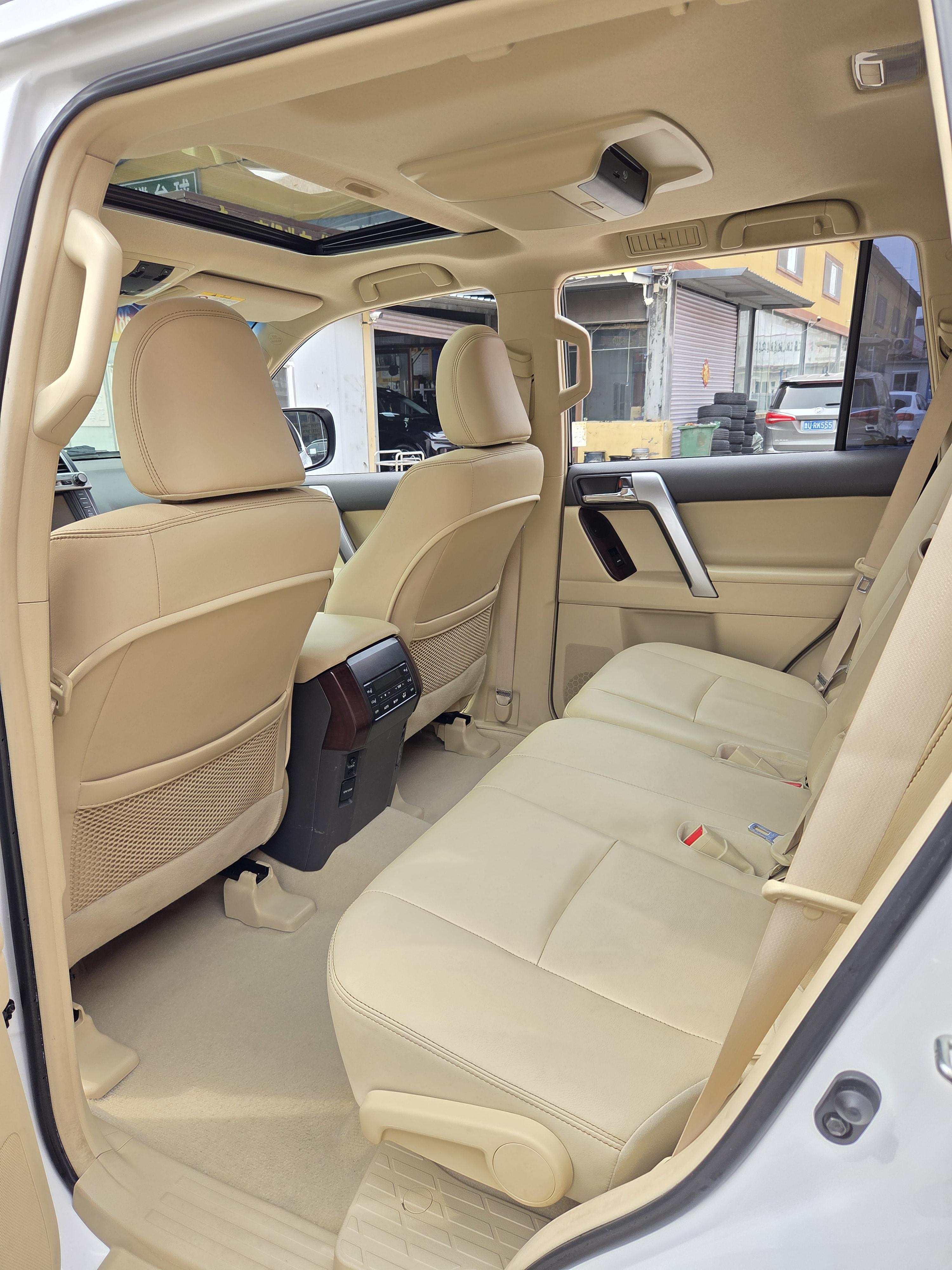 Toyota Land Cruiser Prado 2014 thumb 11