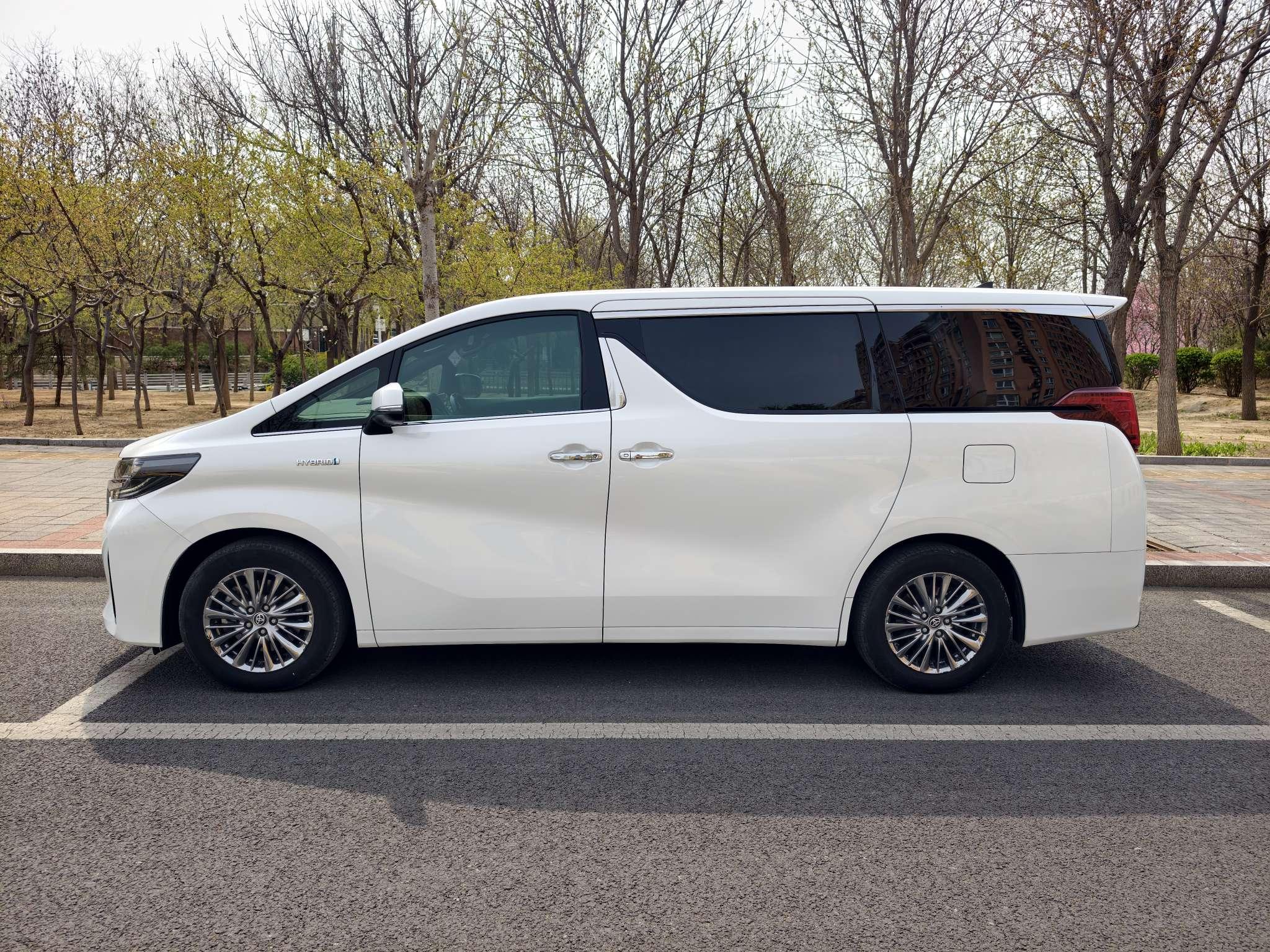 Toyota Alphard 2020 thumb 2