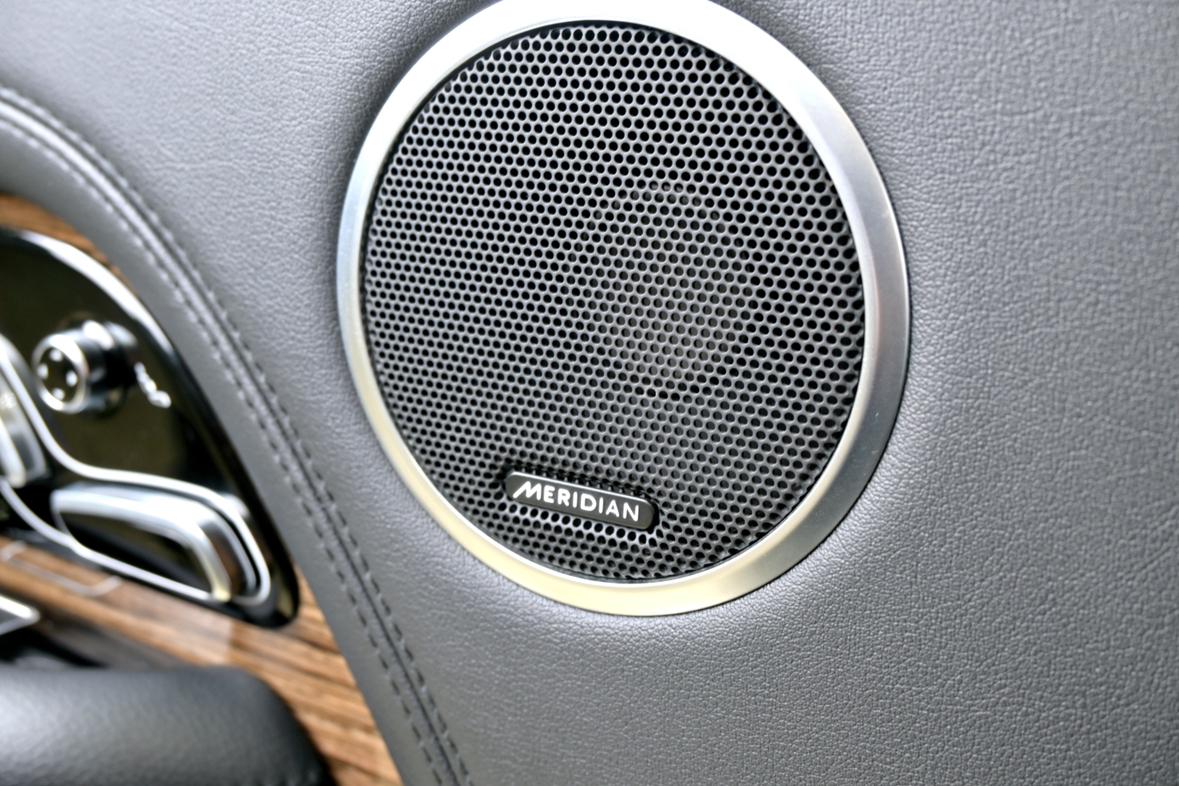 Land Rover Range Rover 2018 thumb 6
