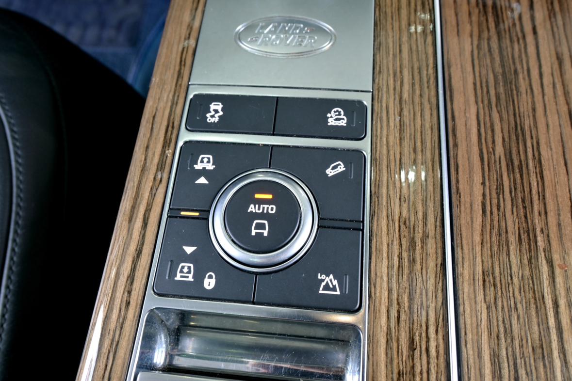Land Rover Range Rover 2018 thumb 7