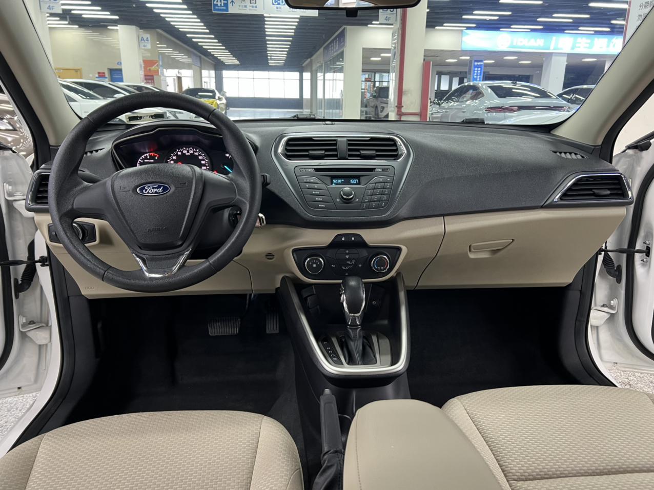 Ford Focus 2017 thumb 8