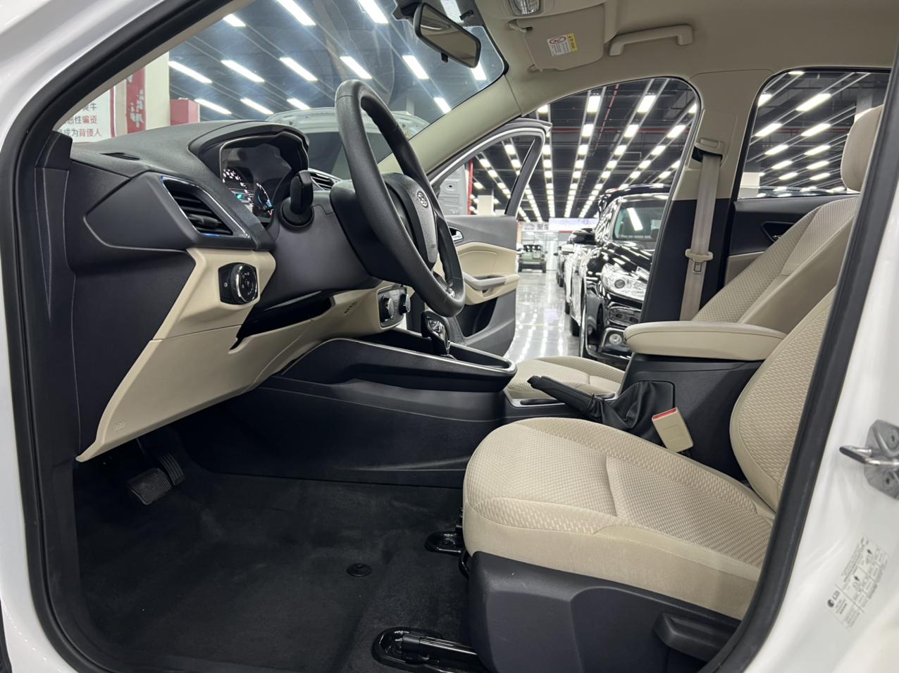Ford Focus 2017 thumb 9