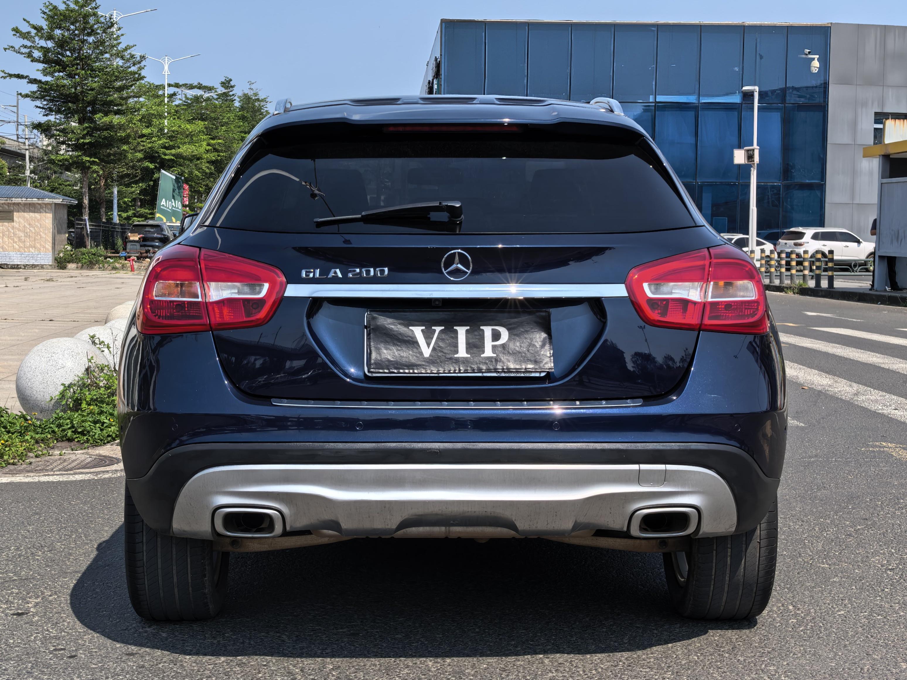 Mercedes-Benz GLA 2016 thumb 3