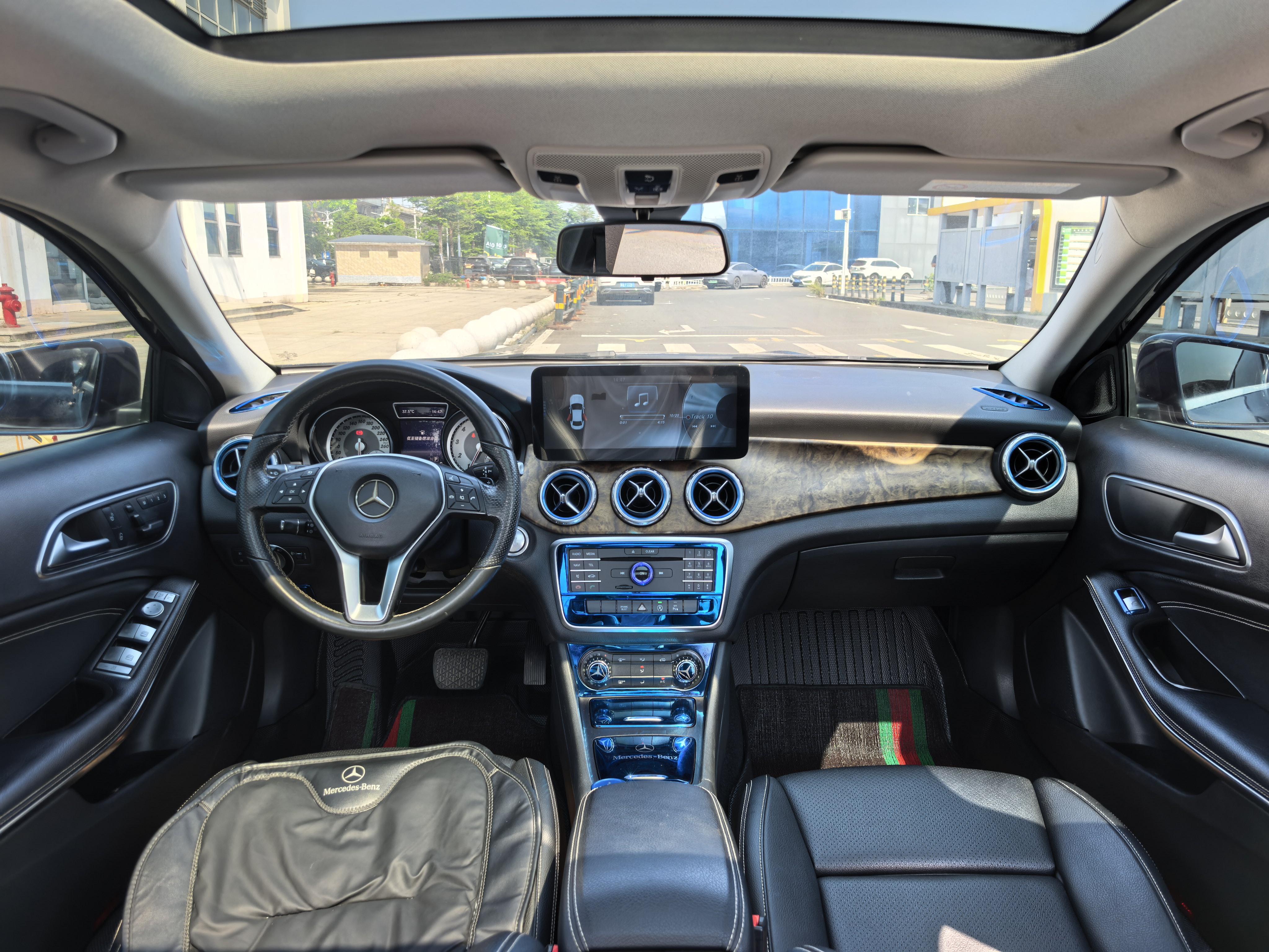 Mercedes-Benz GLA 2016 thumb 5