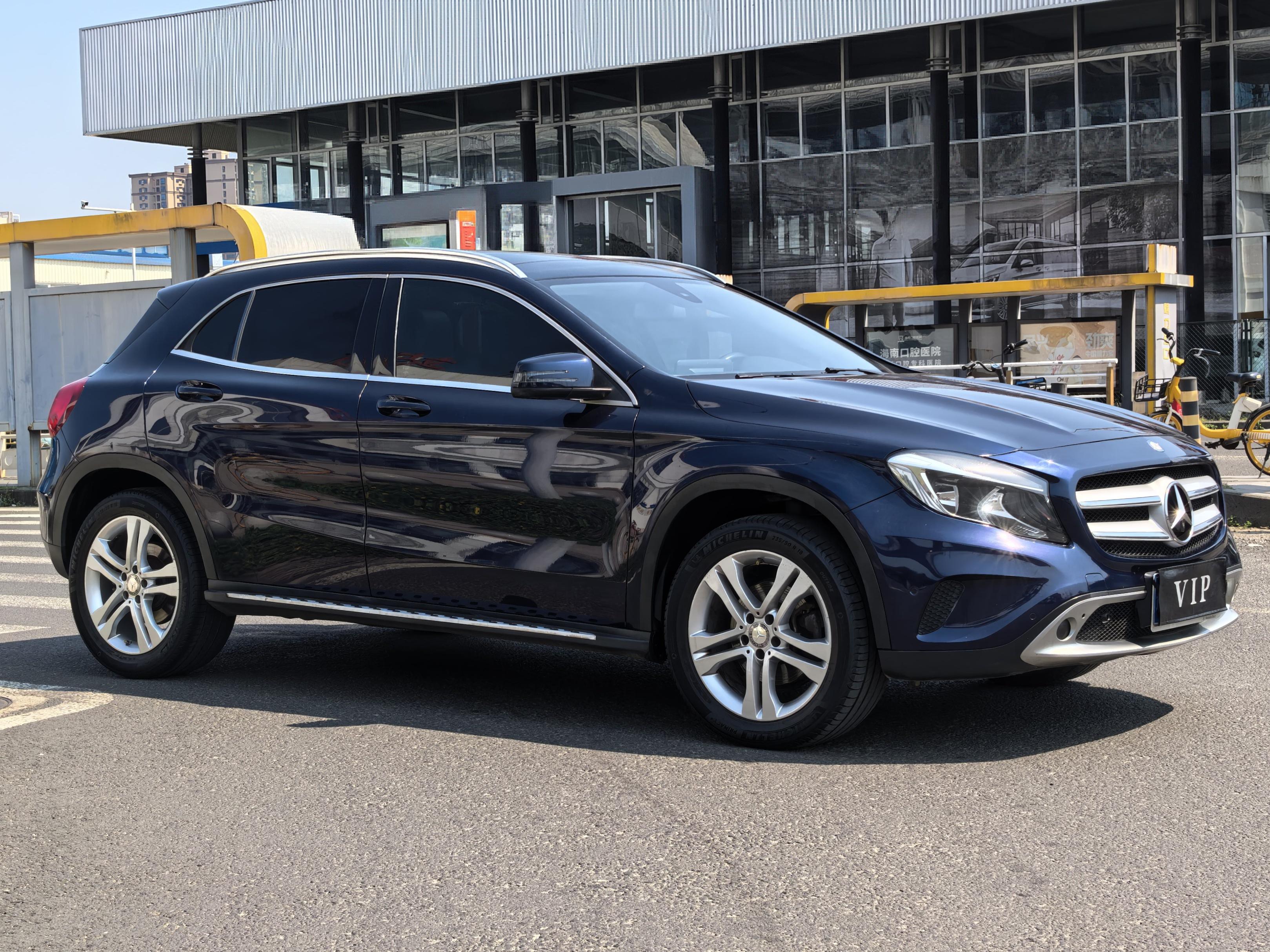 Mercedes-Benz GLA 2016 thumb 10