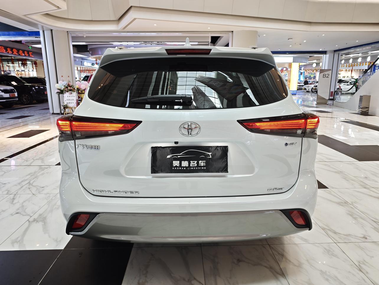 Toyota Highlander 2024 thumb 12