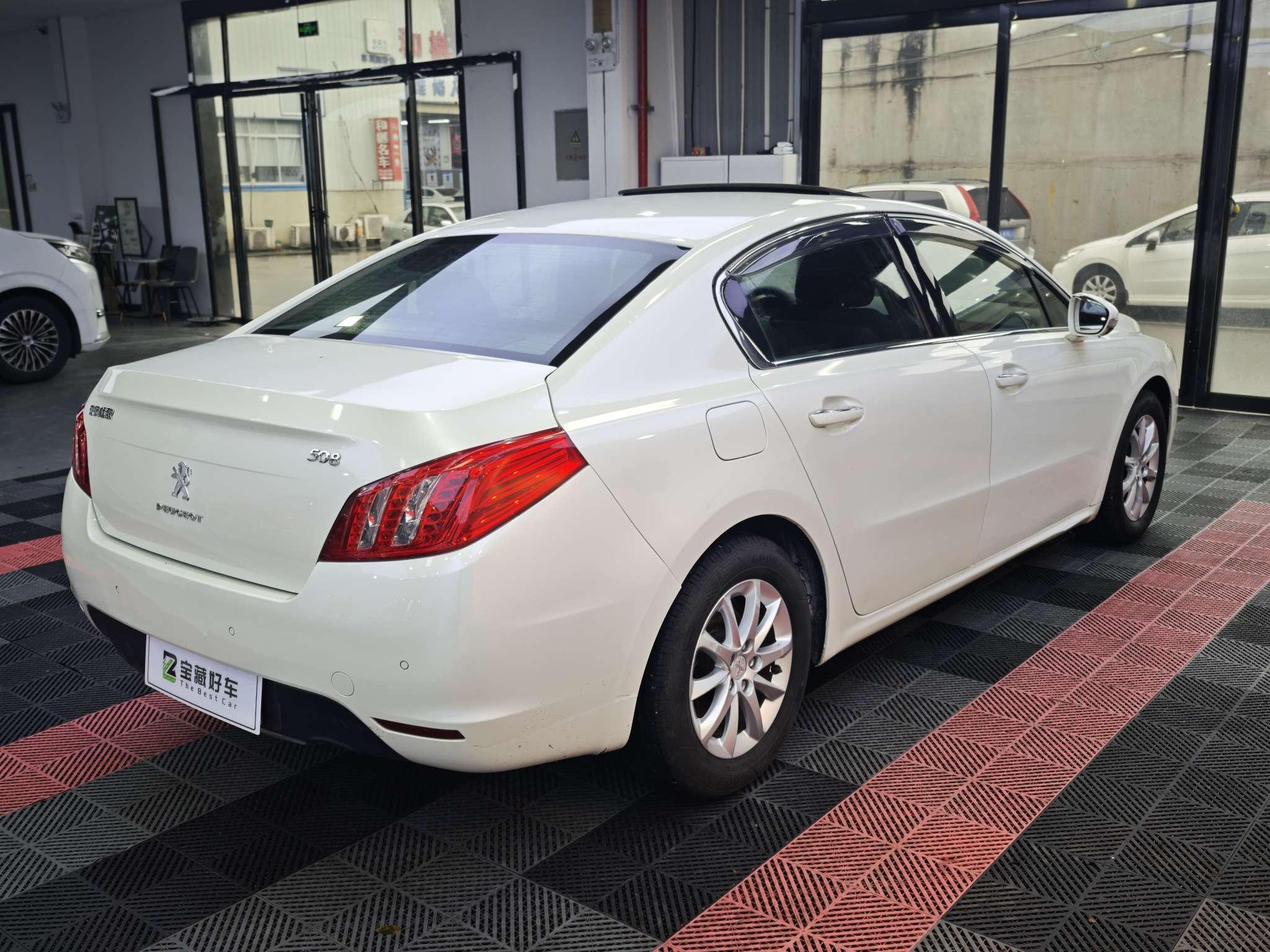 Peugeot 508 2013 thumb 3