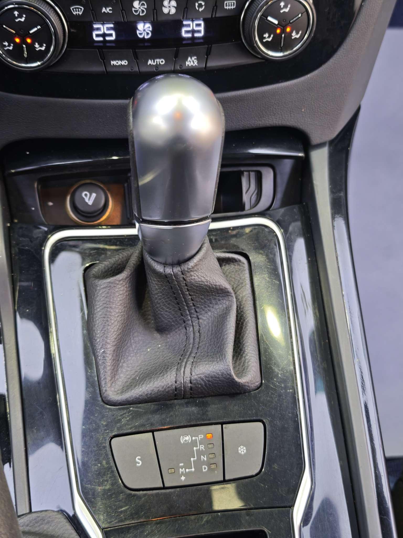 Peugeot 508 2013 thumb 9