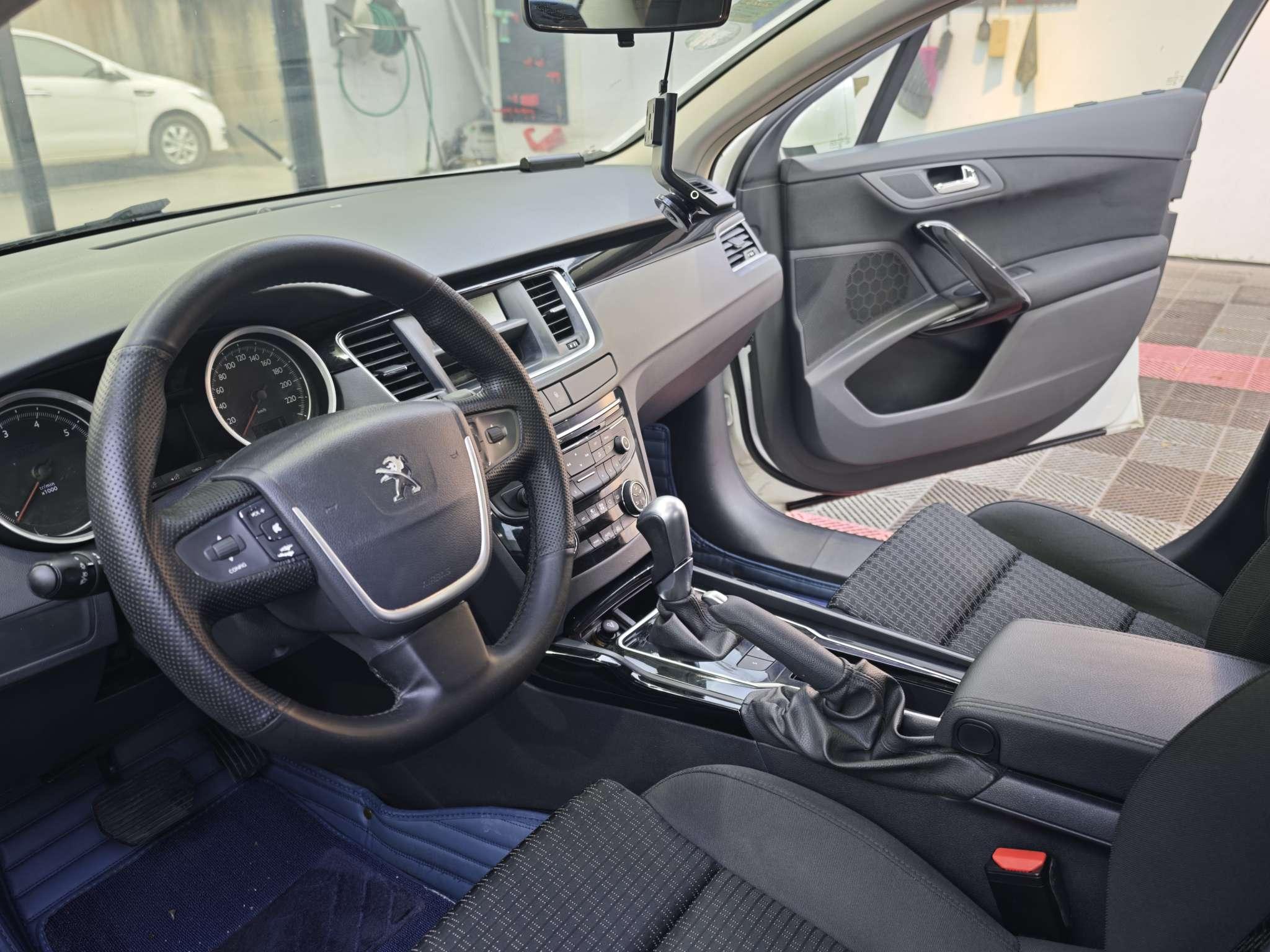 Peugeot 508 2013 thumb 10