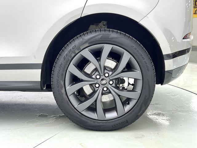 Land Rover Evoque 2023 thumb 7