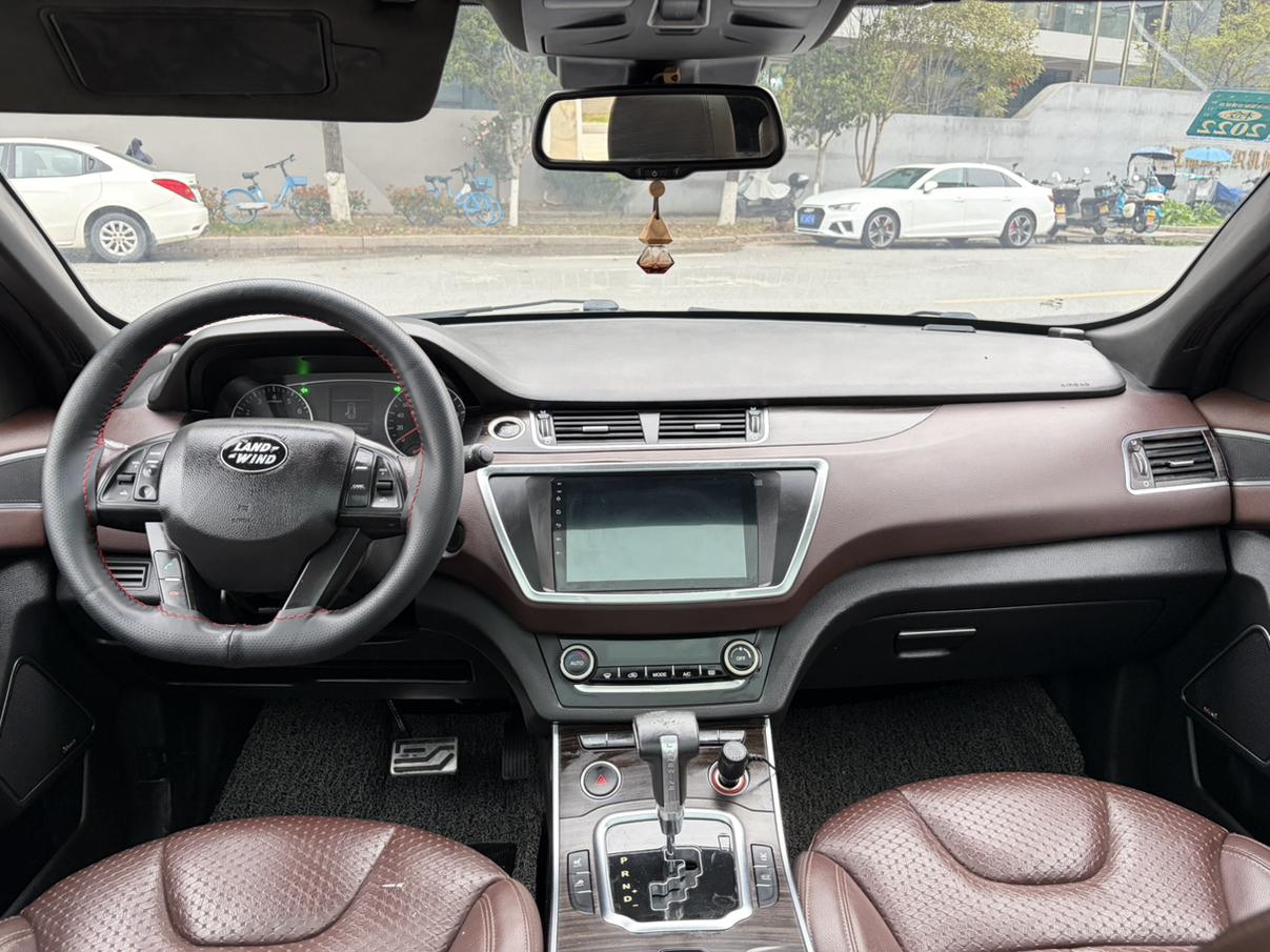 Landwind X7 2016 thumb 9
