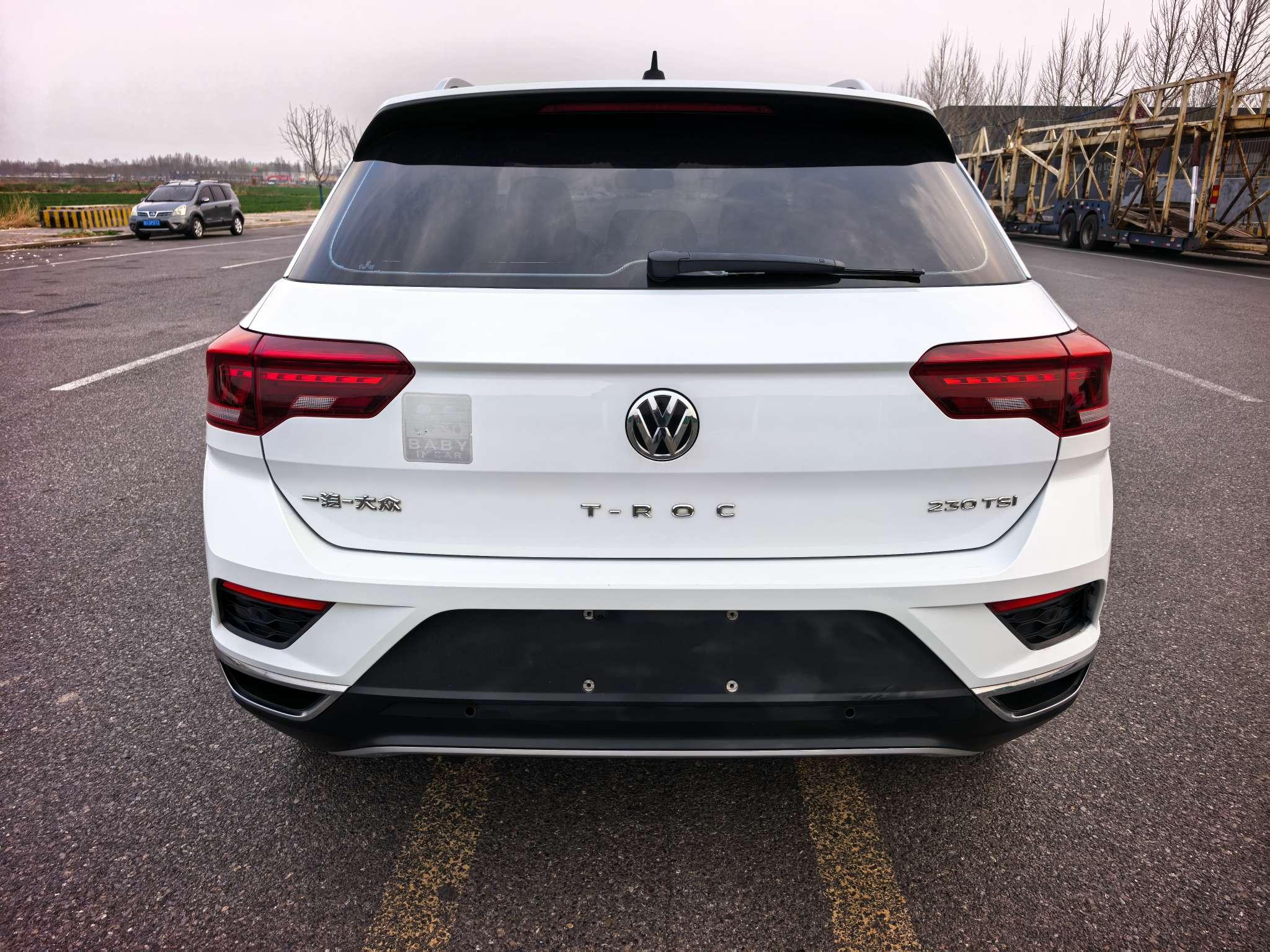 Volkswagen T-Roc 2020 thumb 3