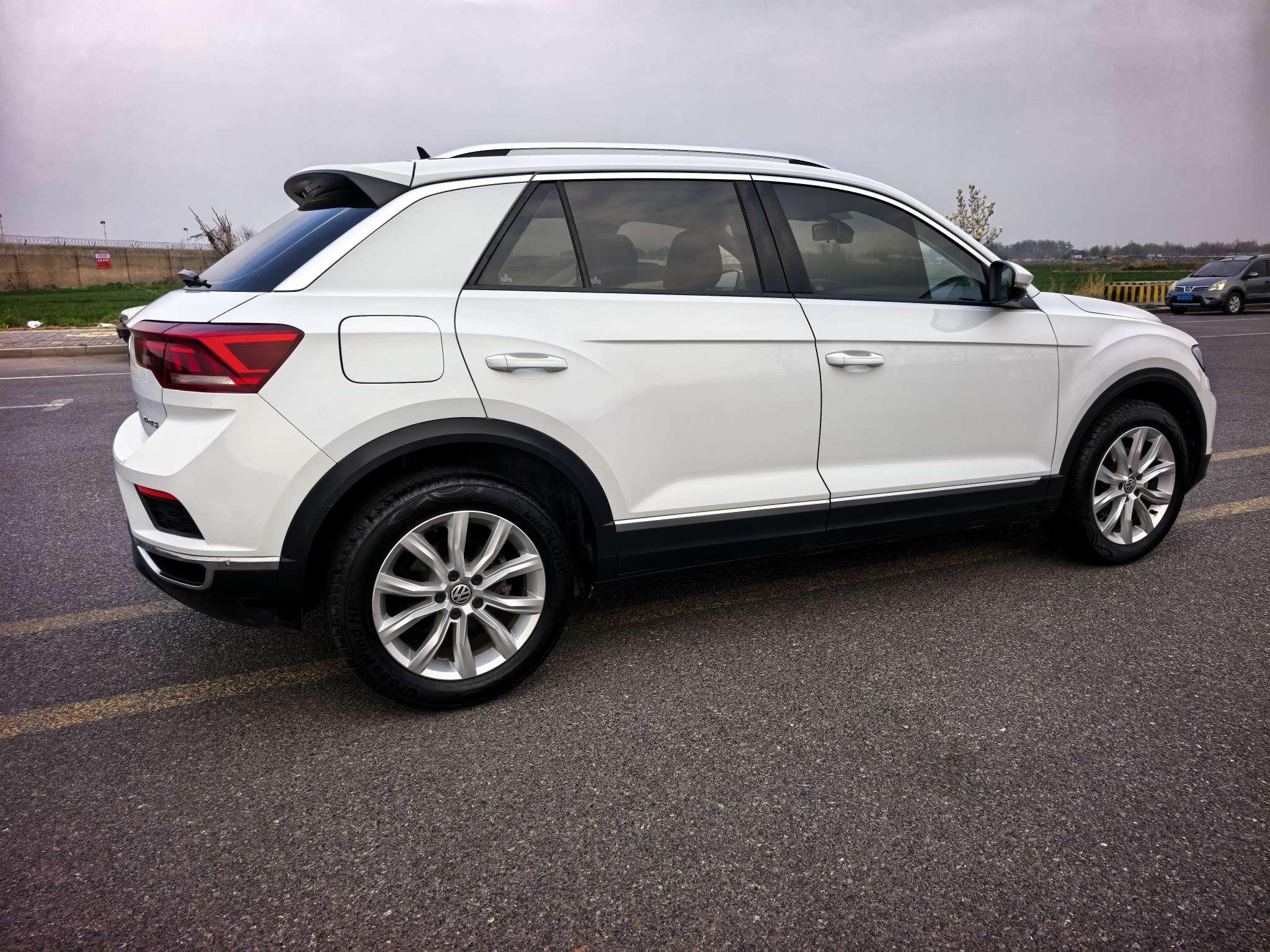 Volkswagen T-Roc 2020 thumb 4