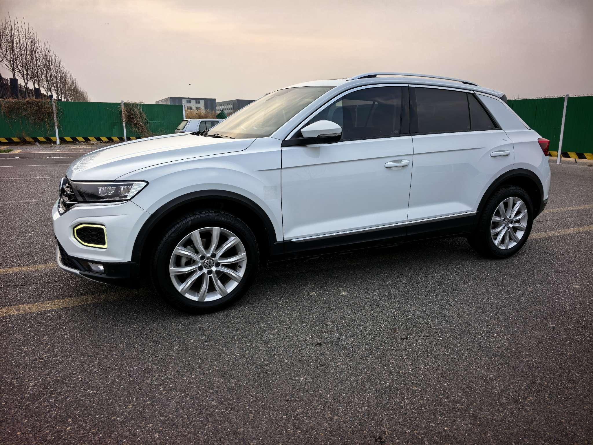 Volkswagen T-Roc 2020 thumb 8