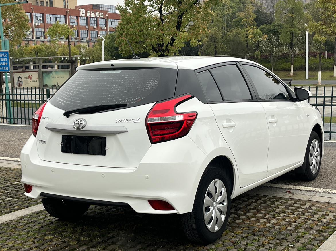Toyota Yaris 2021 thumb 4