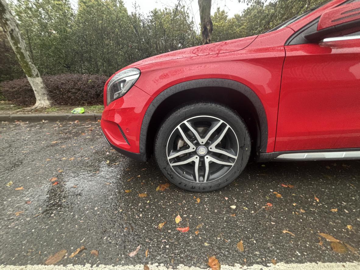 Mercedes-Benz GLA 2016 thumb 6