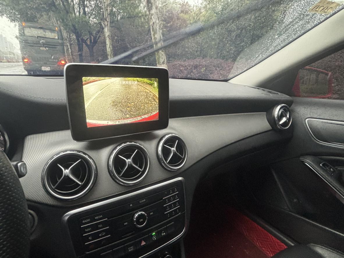 Mercedes-Benz GLA 2016 thumb 7