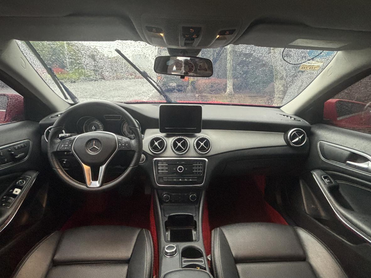 Mercedes-Benz GLA 2016 thumb 9