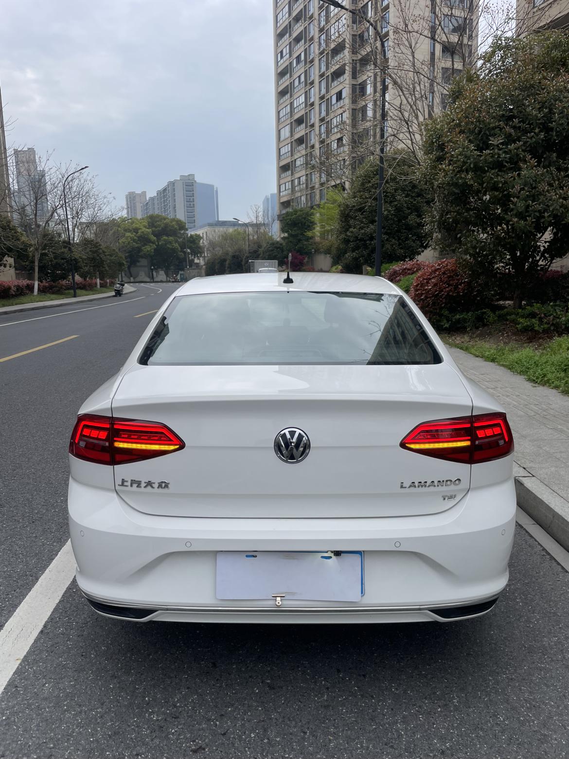 Volkswagen Lamando 2019 thumb 4