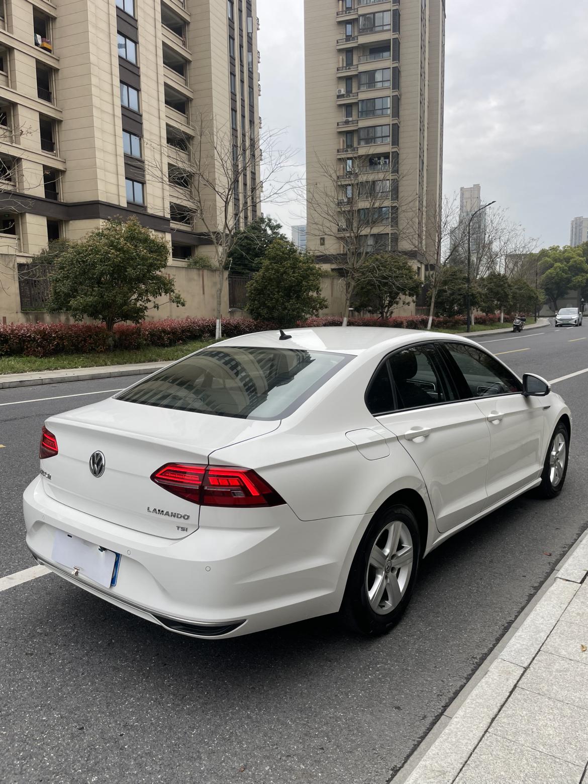 Volkswagen Lamando 2019 thumb 5