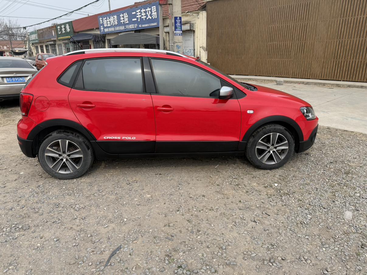 Volkswagen Polo 2012 thumb 5