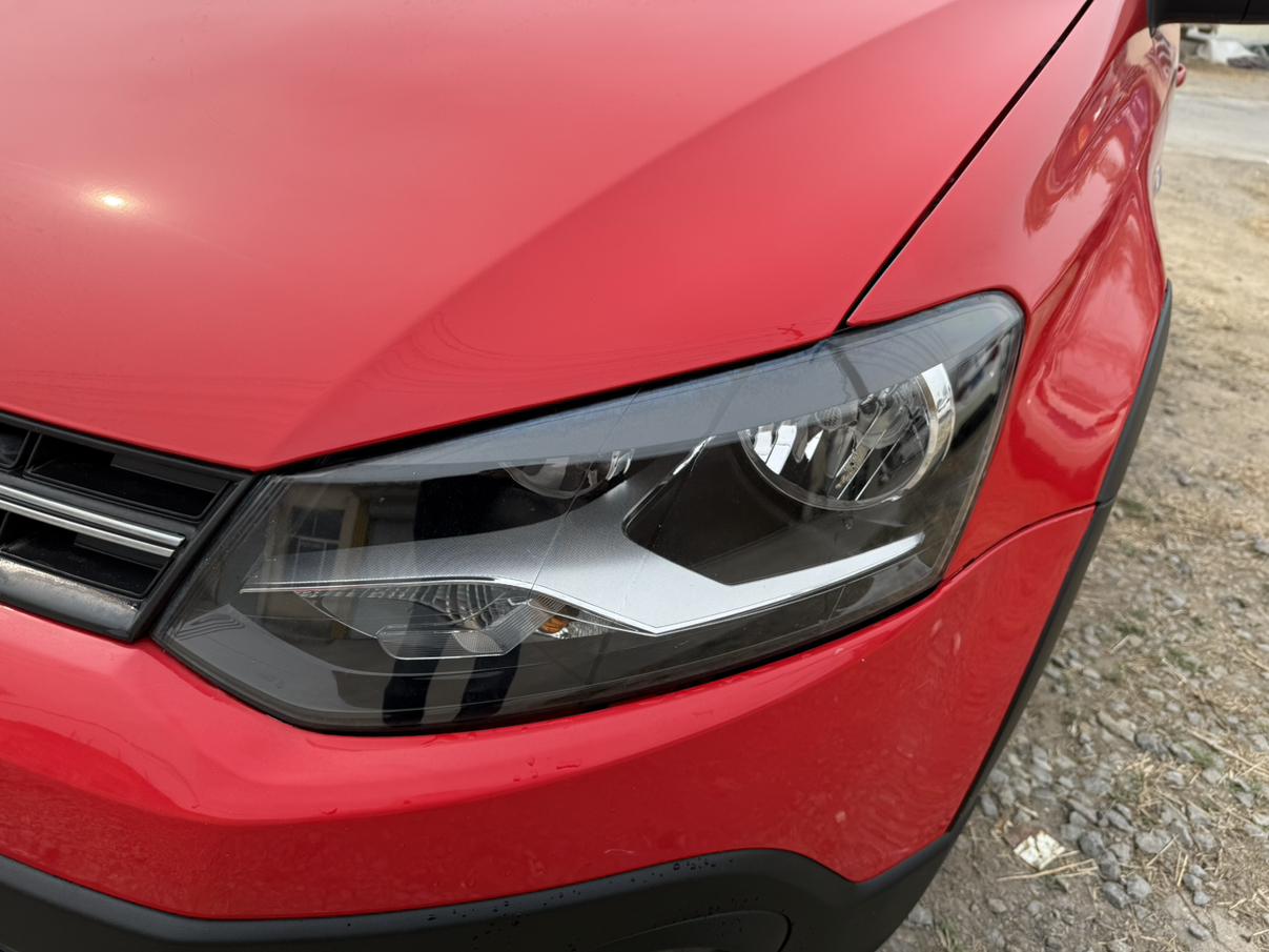 Volkswagen Polo 2012 thumb 6
