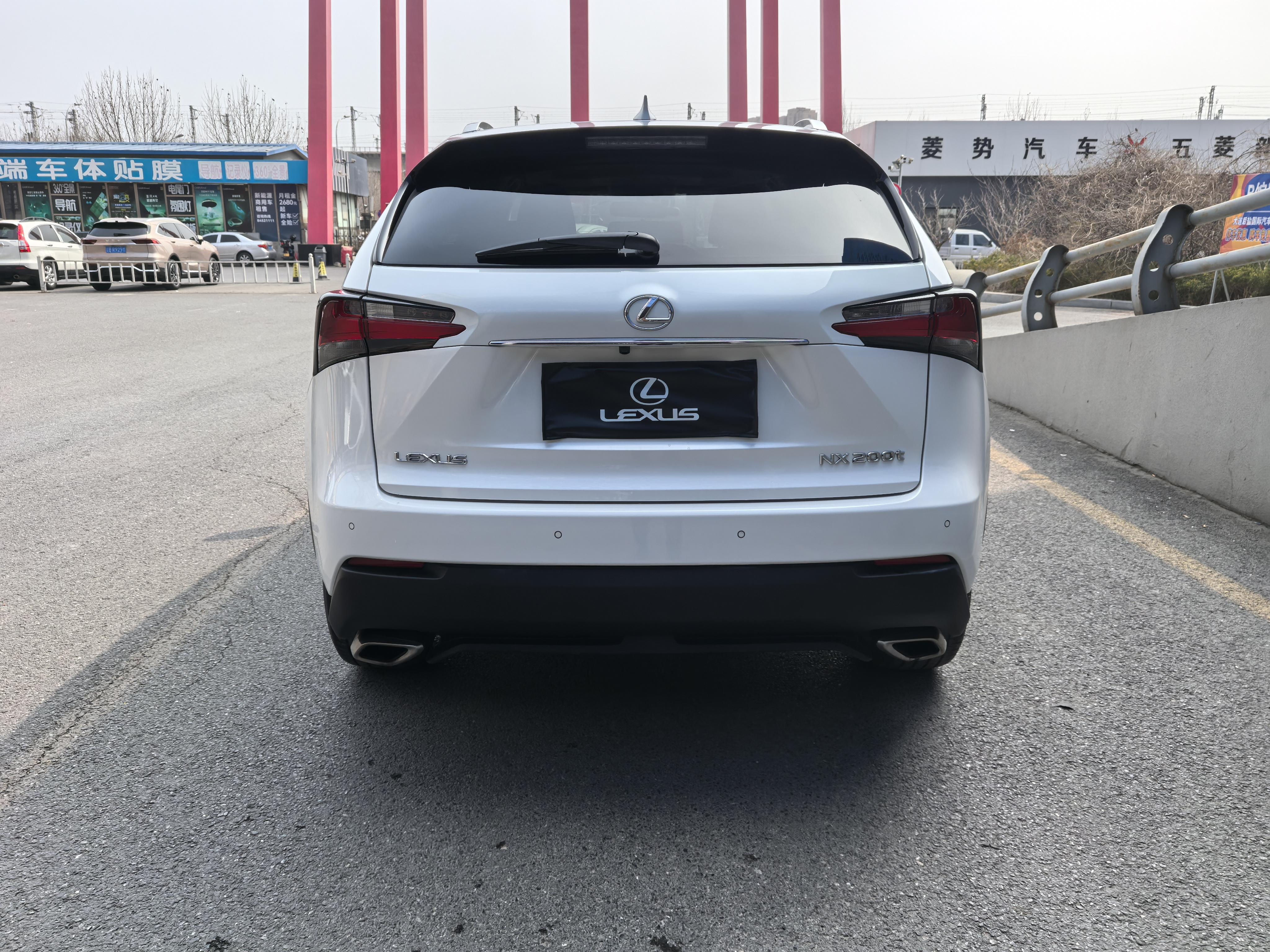Lexus NX 2015 thumb 3