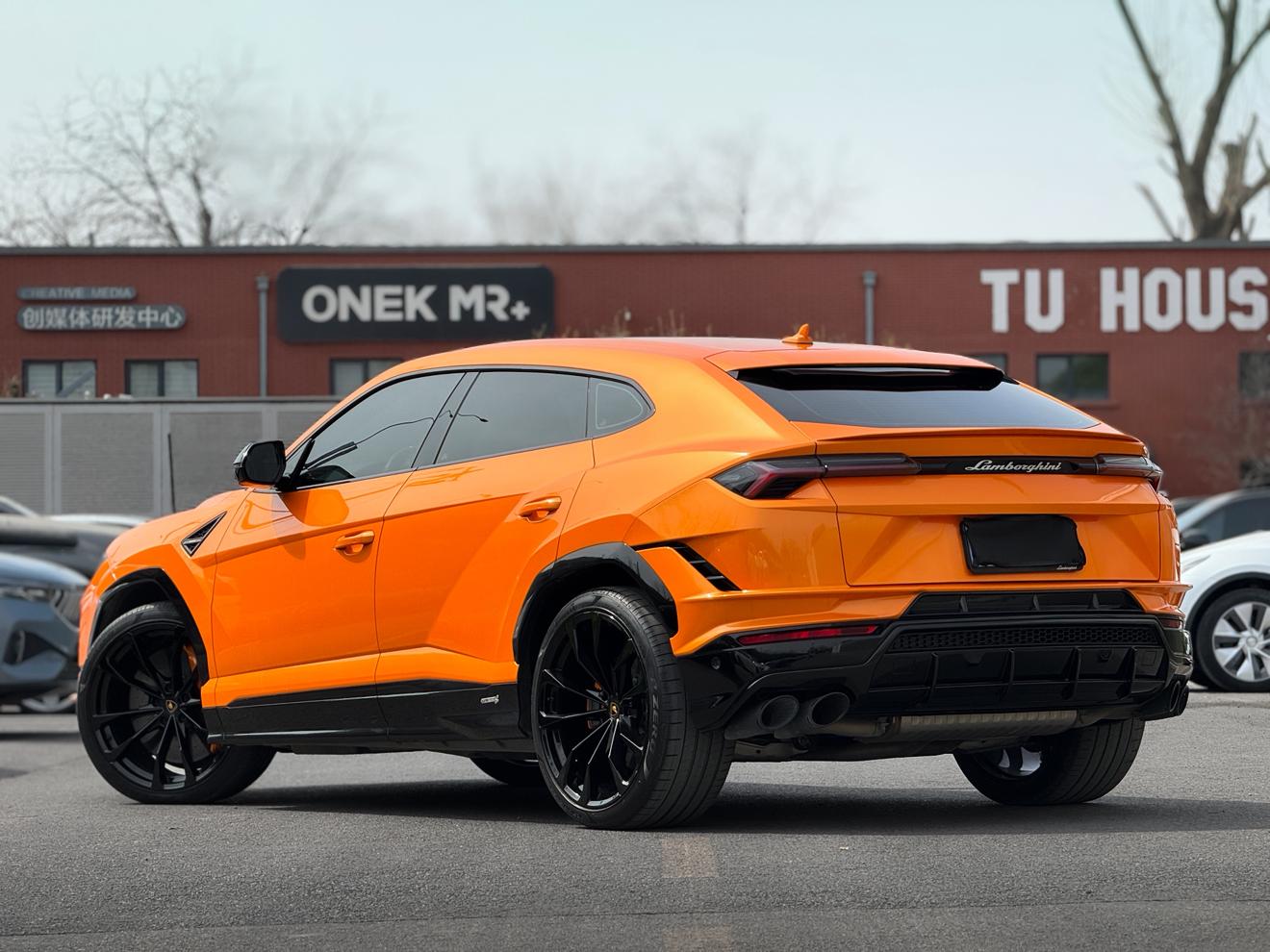 Lamborghini Urus 2023 thumb 2