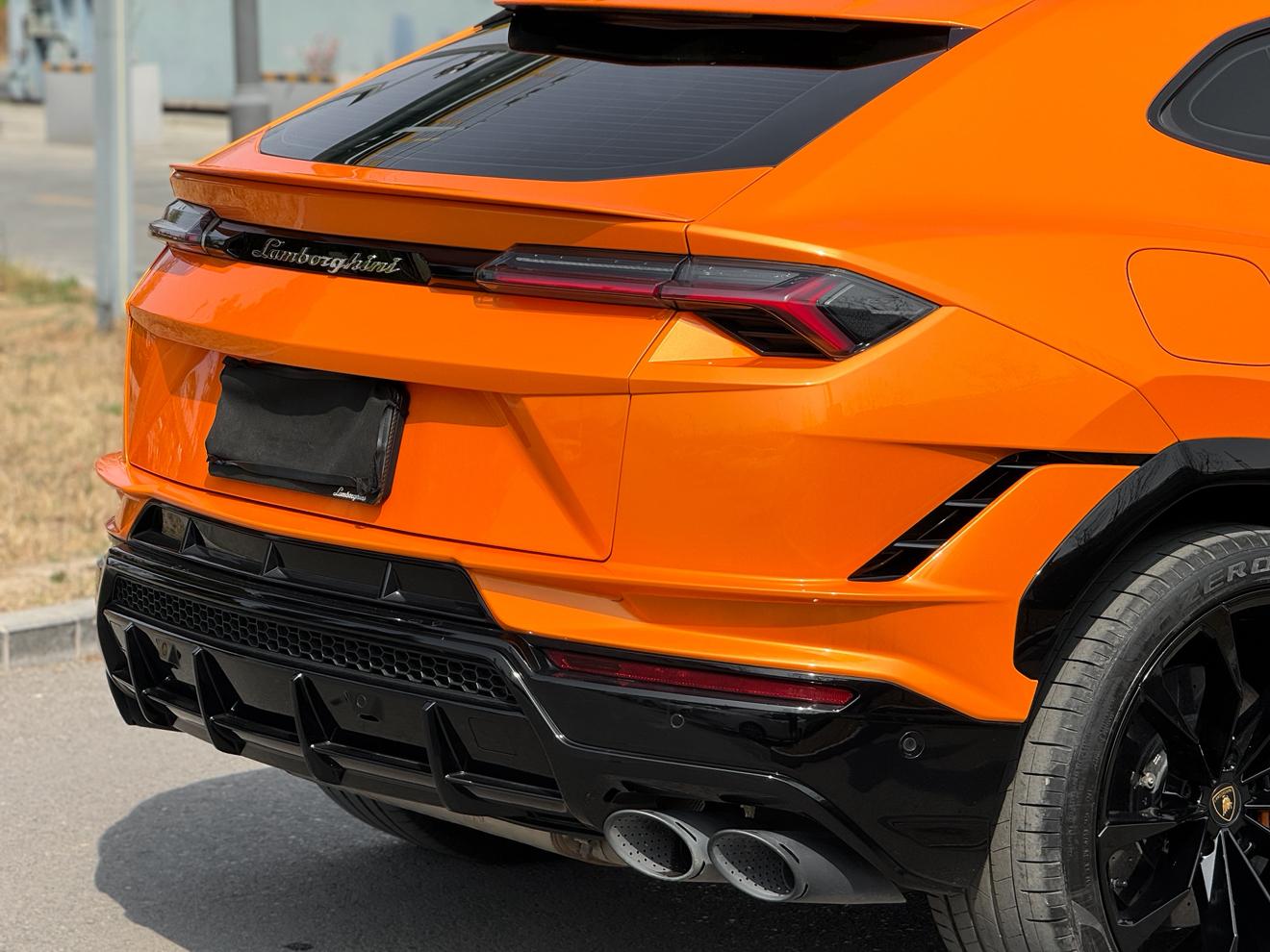 Lamborghini Urus 2023 thumb 9